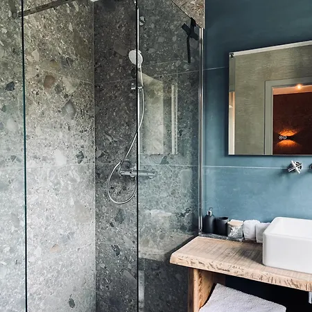 ゲストハウス La Grainerie 3*